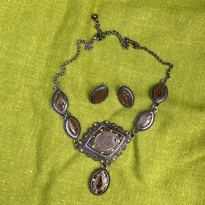 Elegant Silver and Brown Necklace Set
